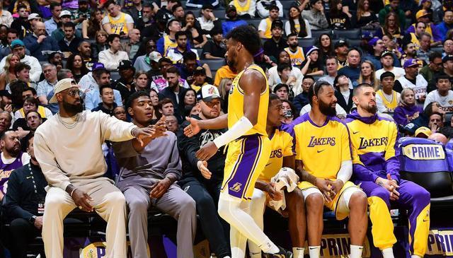 的黑暗往往 的黑暗往往